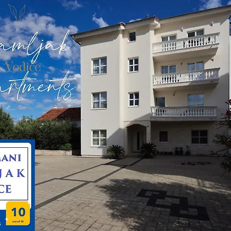 Apartament R A M L J A K - 