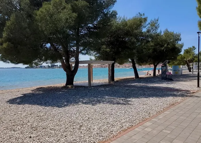 アパート R A M L J A K - 