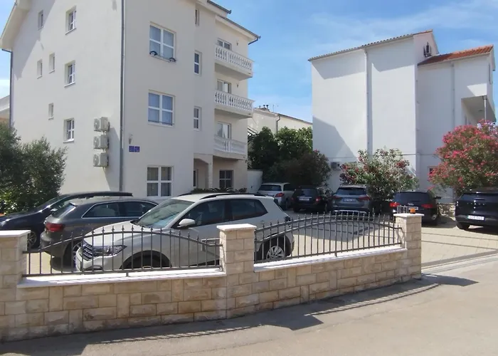 Appartement R A M L J A K - 